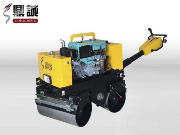 點(diǎn)擊查看詳細(xì)信息<br>標(biāo)題：DC-840-I全液壓手扶雙鋼輪壓路機(jī) 閱讀次數(shù)：14095