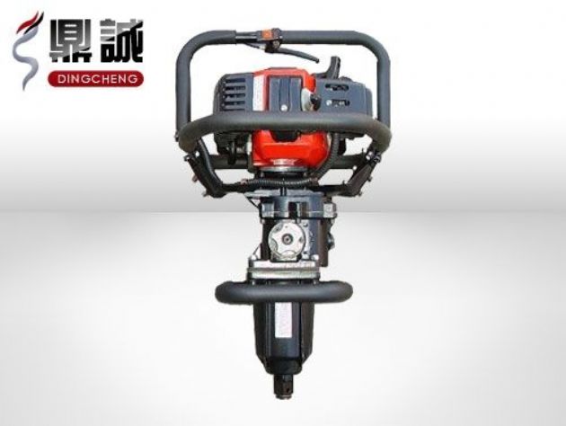 點擊查看詳細信息<br>標題：便攜式內燃扳手 閱讀次數：4174