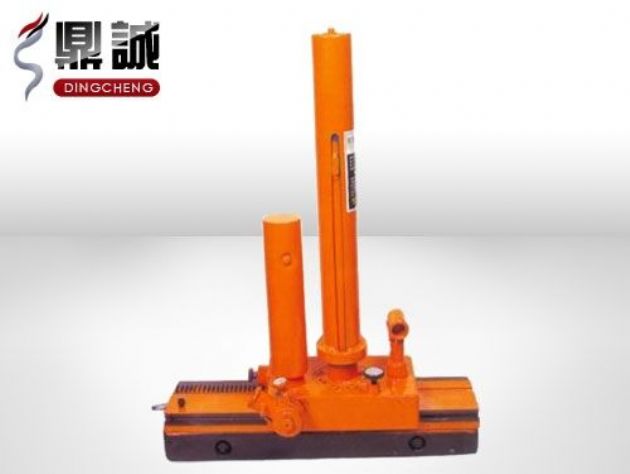 點(diǎn)擊查看詳細(xì)信息<br>標(biāo)題：機(jī)車落軌復(fù)位機(jī) 閱讀次數(shù)：4614