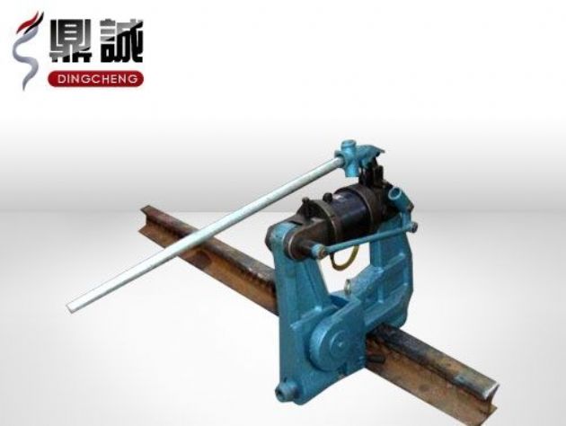 點(diǎn)擊查看詳細(xì)信息<br>標(biāo)題：液壓鋼軌擠孔機(jī) 閱讀次數(shù)：4261
